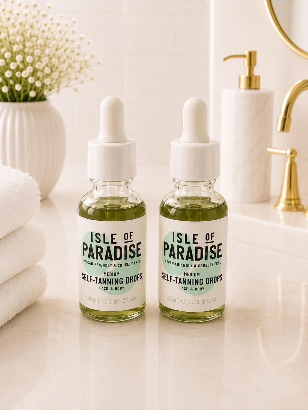 Isle of Paradise Medium Self-Tanning Drops - Green Liquid Duo
